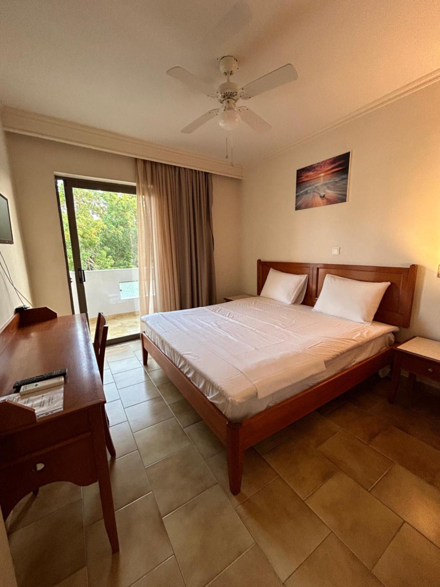 Captain Yiannis Studios & Apartments Cos Exterior foto